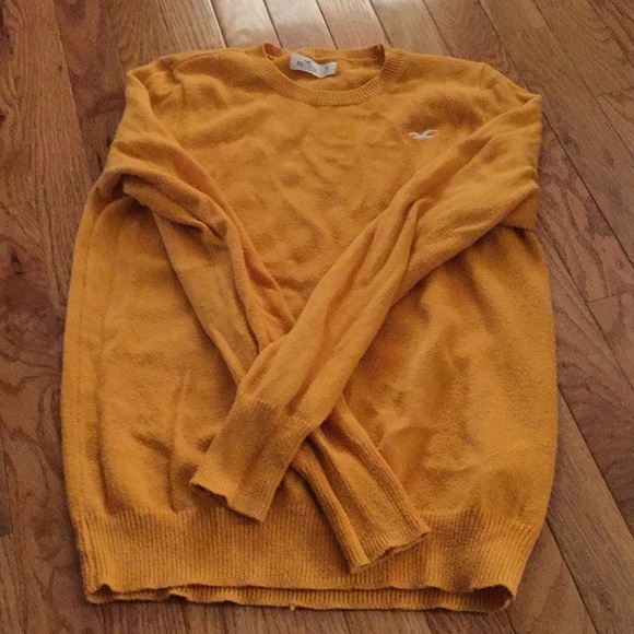 Sweater - Picture 1 of 2